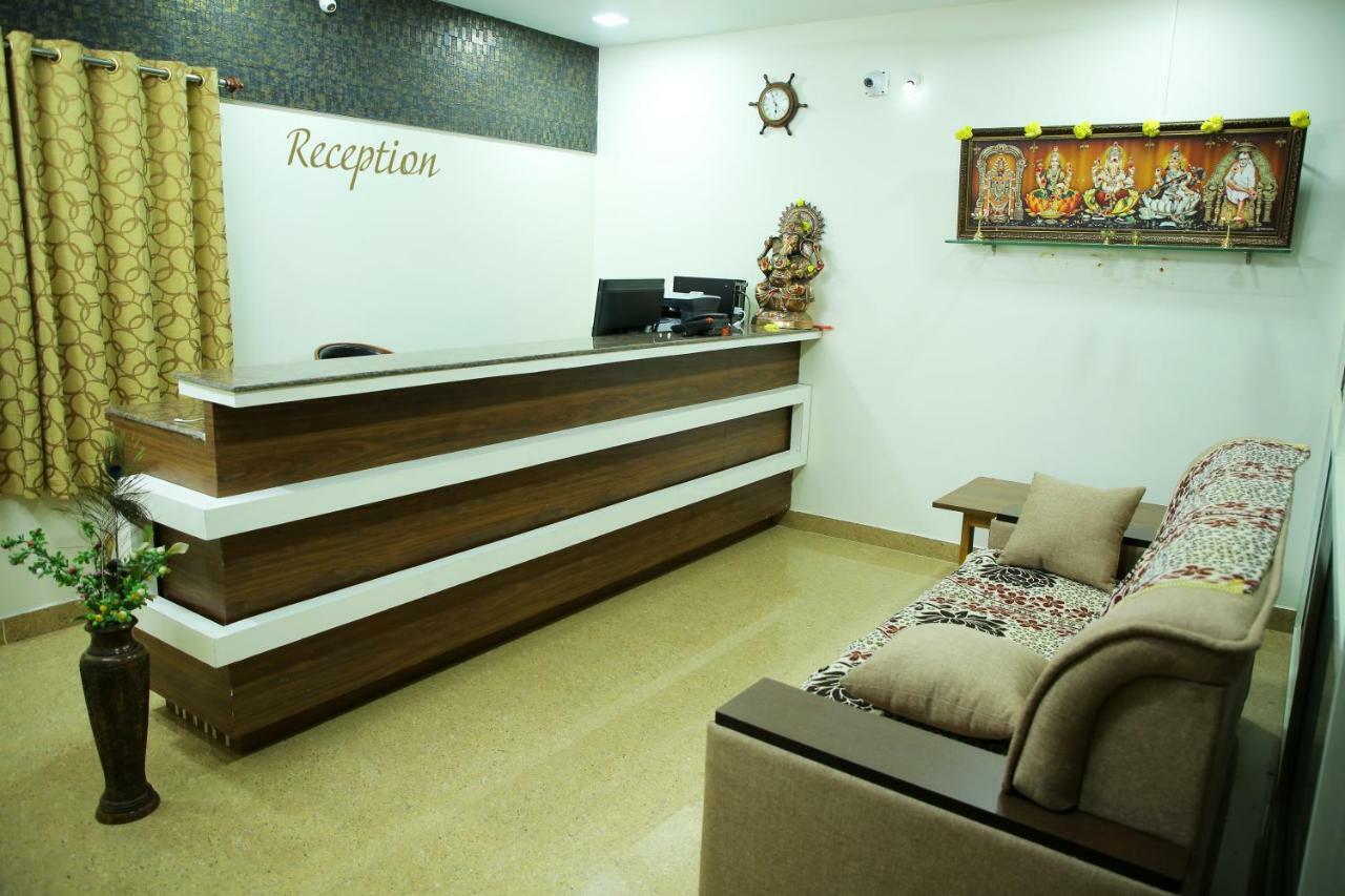 Bhavana Homestay Tirupati Bagian luar foto